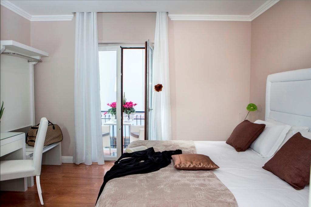 Bougainvillea Relais Sorrento Ruang foto