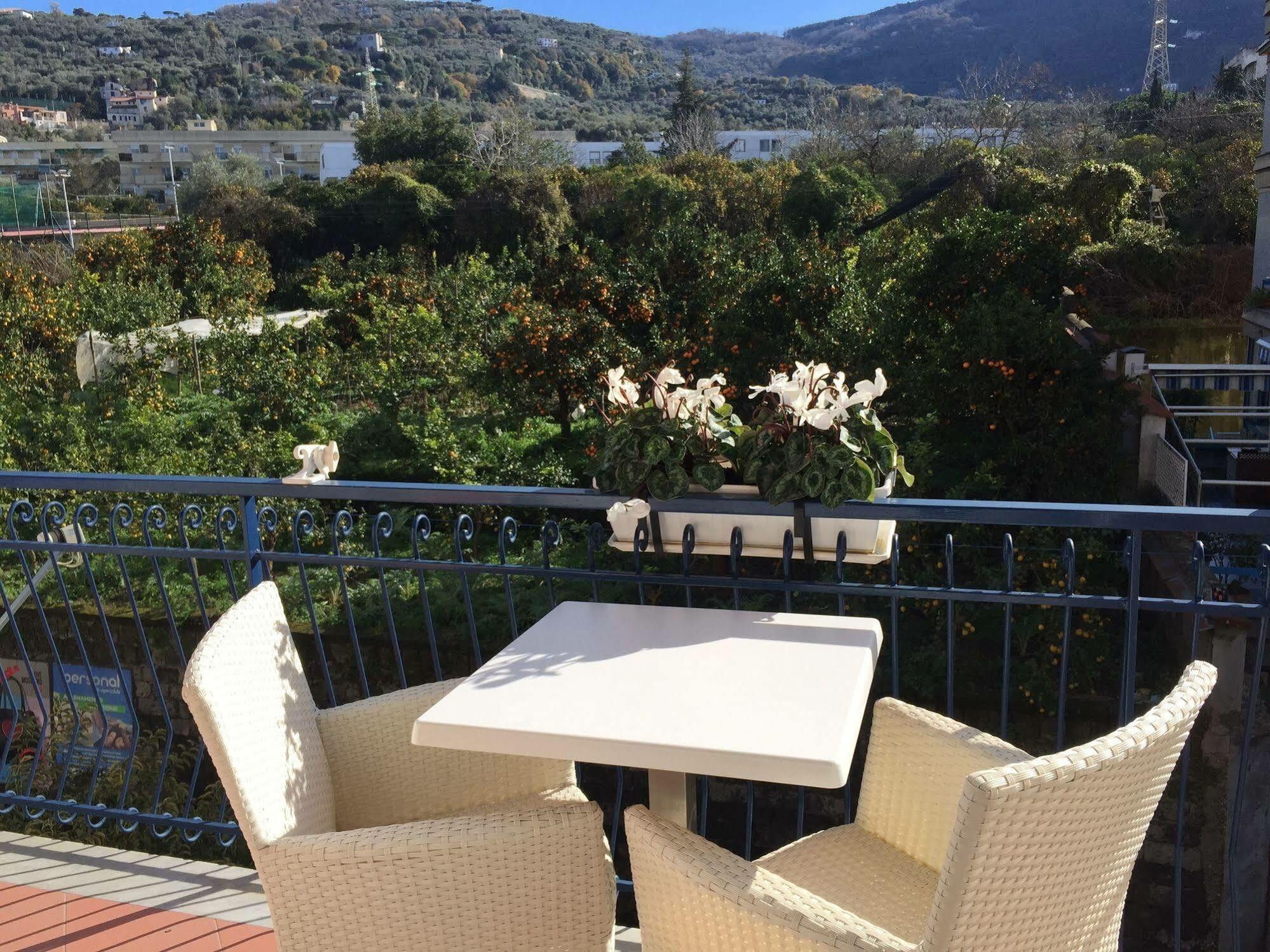 Bougainvillea Relais Sorrento Bagian luar foto